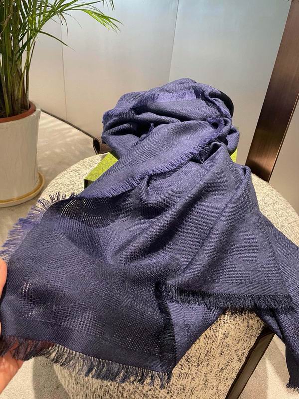 Gucci scarf 65X220cm E121212